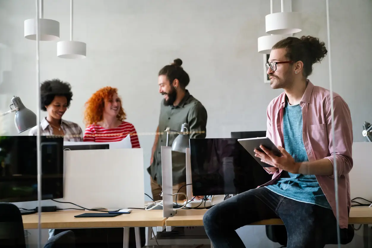 Warum interne Venture-Builder die Disruption-Versicherung für 2025 darstellen