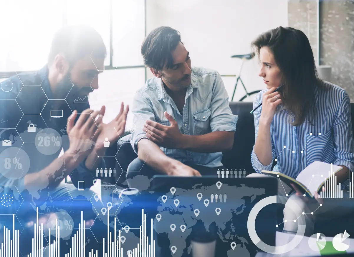 AI-Augmented Creativity: Human-AI Collaboration für Innovation und Design-Thinking