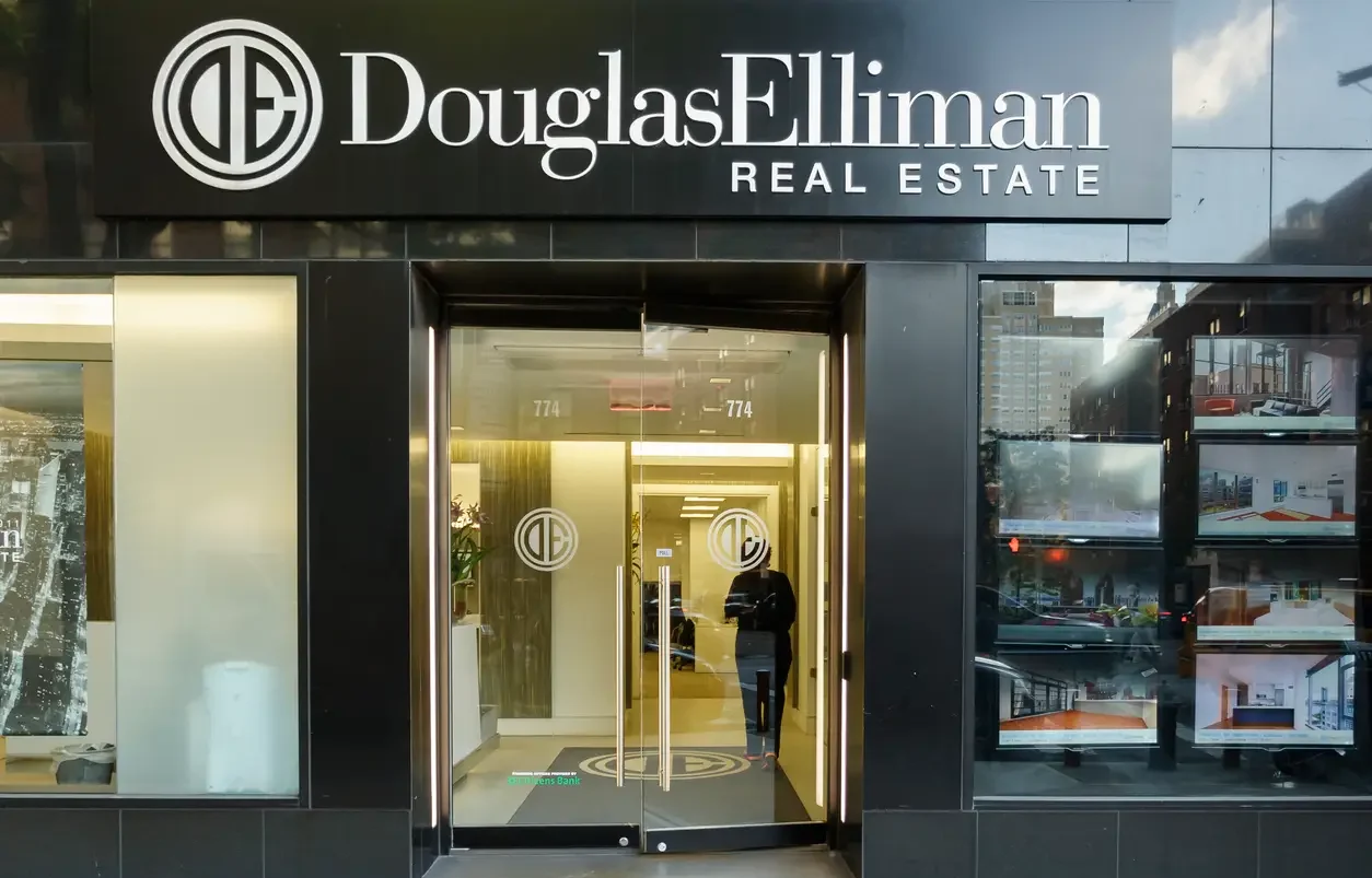 Howard Lorber war weit mehr als nur ein erfolgreicher Chairman. Als Visionär und Stratege formte er Douglas Elliman zu einem der weltweit führenden Maklerunternehmen für Luxusimmobilien.