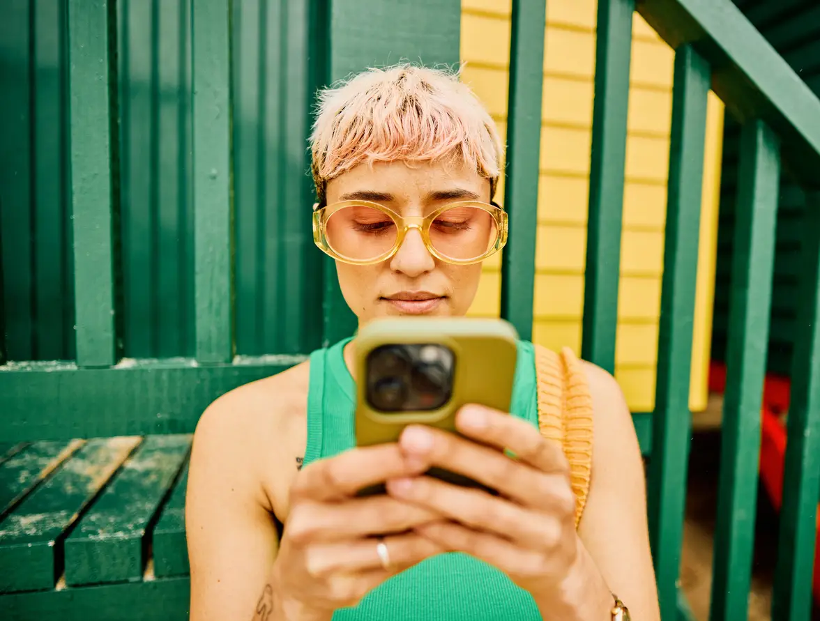 Wer authentische Führung mit klaren Werten verbindet, gewinnt nicht nur die Loyalität der kritischen GenerationZ – er schafft die Grundlage für nachhaltigen Unternehmenserfolg in einer Arbeitswelt, die nach Sinn und Substanz verlangt.