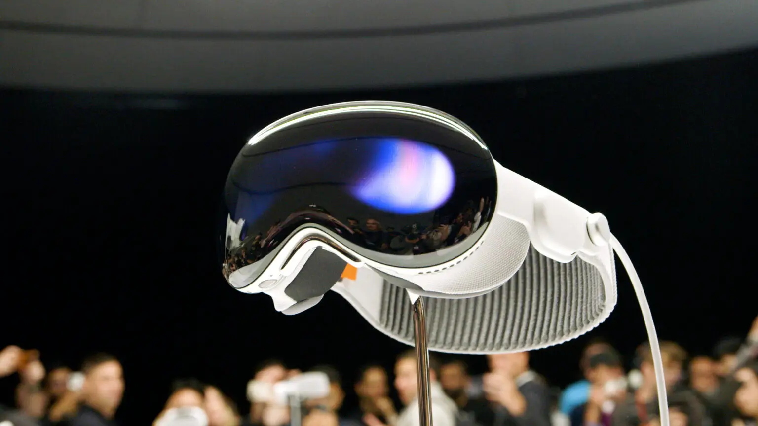 Apple Vision PRO: Kommt jetzt die günstigere Apple Vision AIR?
