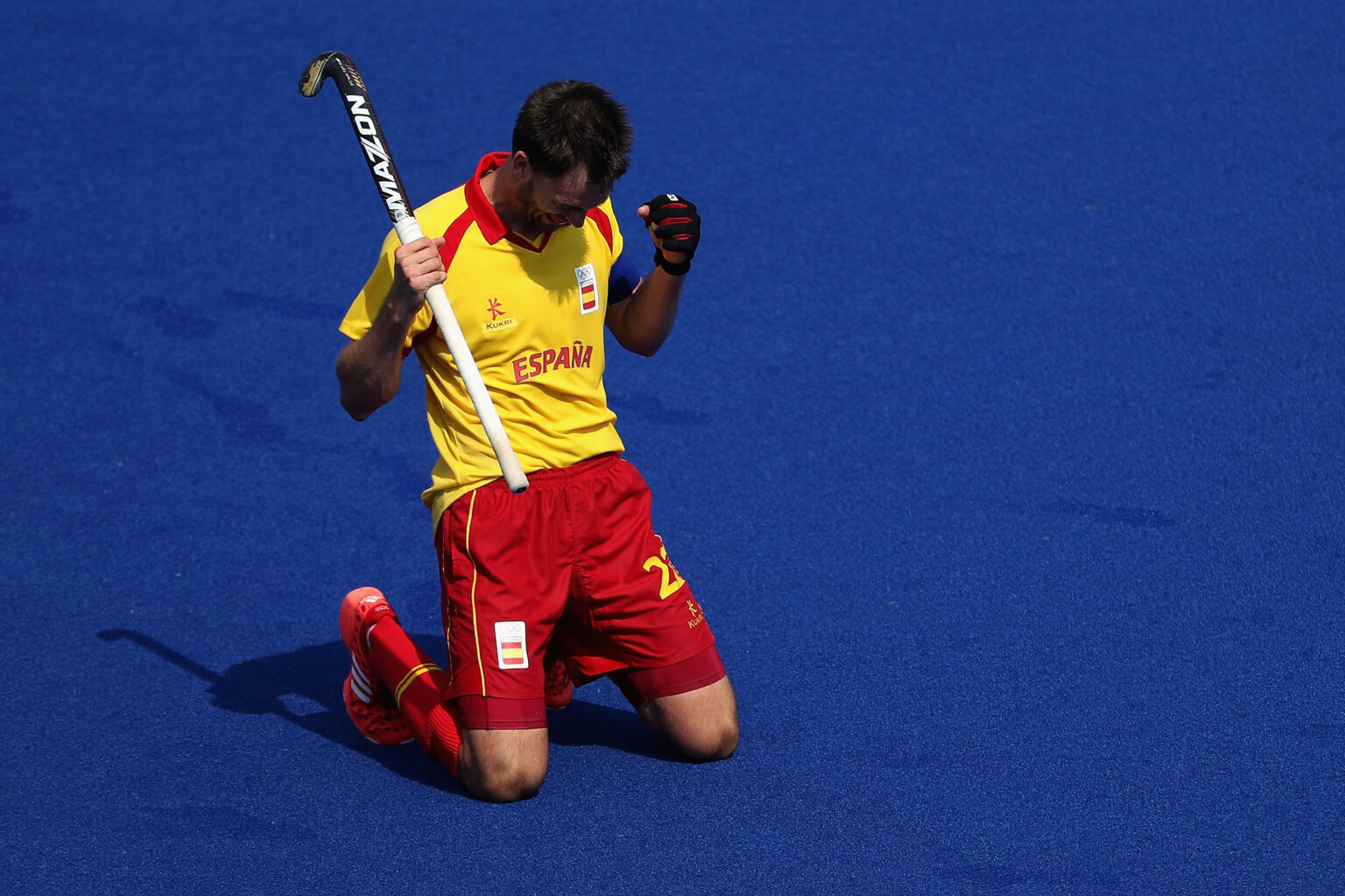 Vom olympischen Hockey-Feld direkt ins Zentrum des digitalen Sicherheitskampfes – Manel Terrazas Karriereweg ist alles andere als gewöhnlich. Der ehemalige Spitzensportler, der Spanien bei den Olympischen Spielen 2012 und 2016 vertrat, hat sich zu einem Pionier im Kampf gegen KI-Betrug entwickelt.