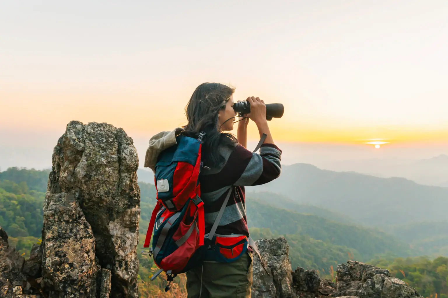 Ein 1.000-Dollar-AR-Fernglas mit Nikon-Optik revolutioniert Outdoor-Erlebnisse