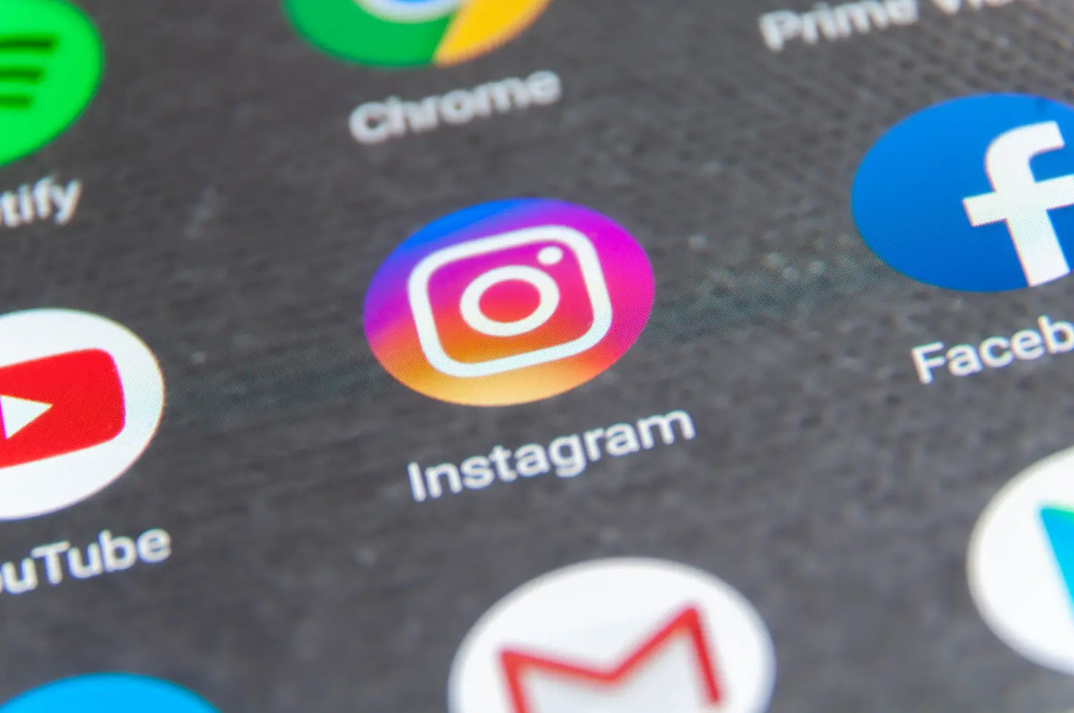 Die Instagram-Suche hat sich zur vollwertigen Suchmaschine entwickelt – und das verändert die Spielregeln des digitalen Marketings grundlegend