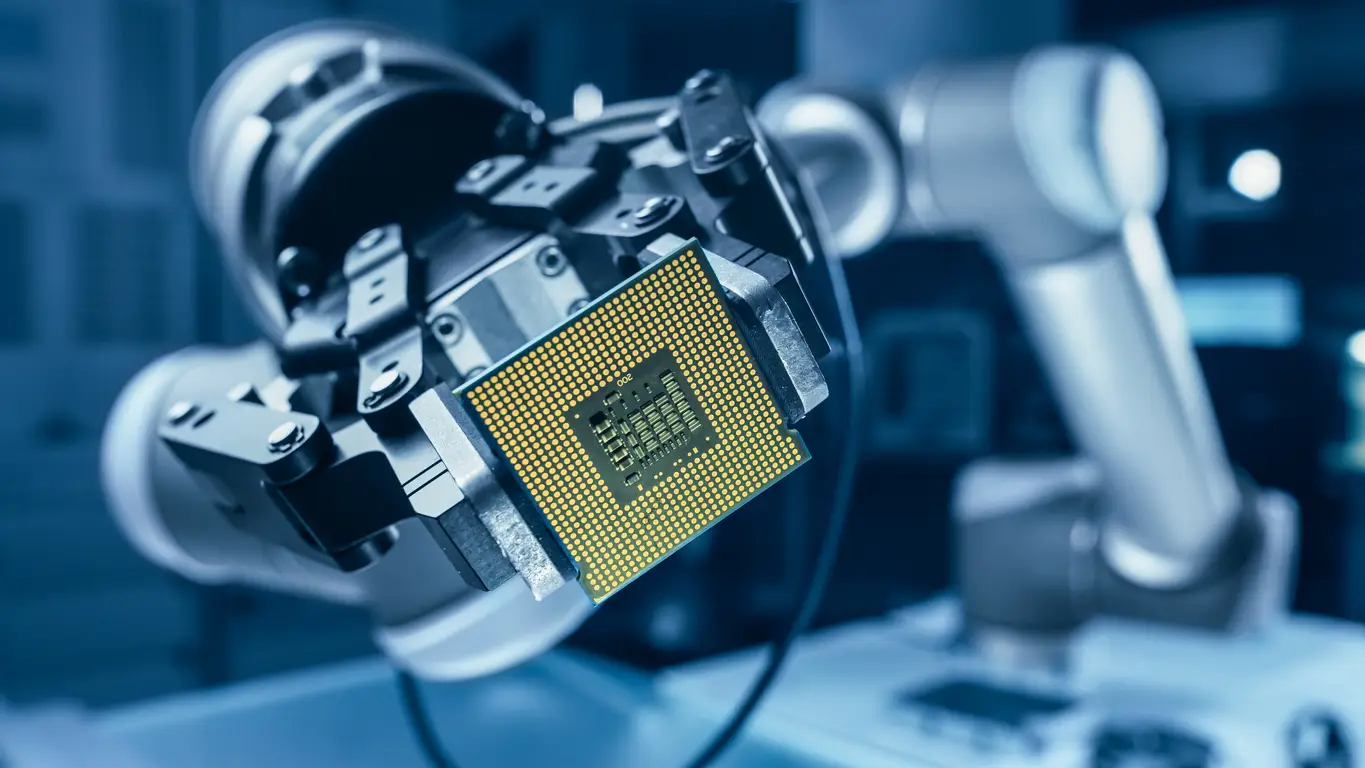 Chinesische Forscher haben einen entscheidenden Schritt geschafft: die erfolgreiche Kombination eines 2D-Chips aus Graphen mit konventioneller CMOS-Technologie – und damit möglicherweise die Wiederbelebung des seit Jahren stagnierenden Mooreschen Gesetzes eingeleitet.