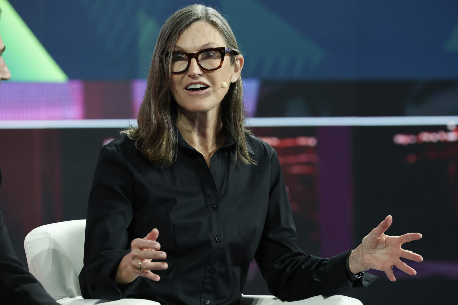 Cathie Wood investiert in Bullish