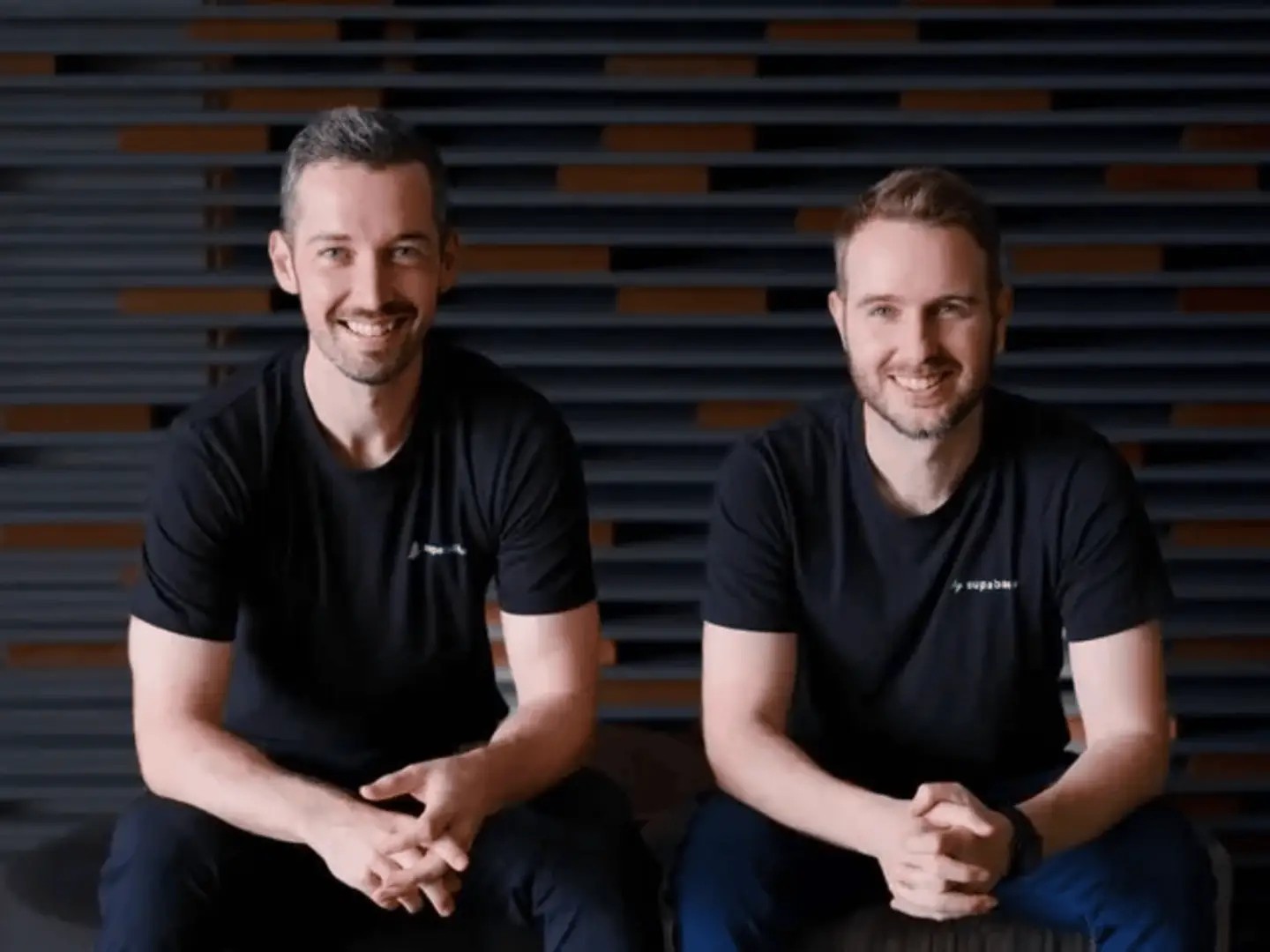 In nur vier Jahren entwickelte sich das von Paul Copplestone und Ant Wilson gegründete Startup Supabase von einem ambitionierten Newcomer zur führenden Open-Source-Alternative zu Firebase – mit einer aktuellen Bewertung von 5 Milliarden Dollar.