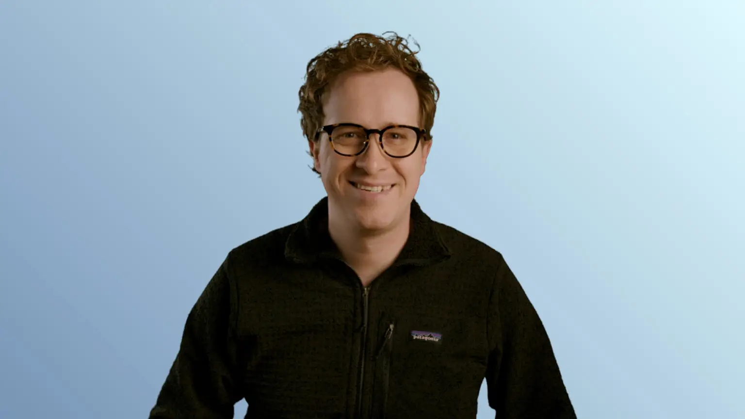 Authentizität und echte Kompetenz schlagen blind produzierte KI-Inhalte um Längen – das beweist Jeremy Carrasco jeden Tag aufs Neue.